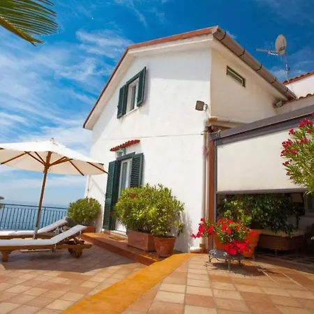 아파트 Terrazza Paradiso