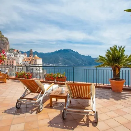 아파트 Terrazza Paradiso